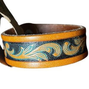 Justin Boots NWT Tooled Leather Cuff Bracelet Blue Western Iron Snap Closure